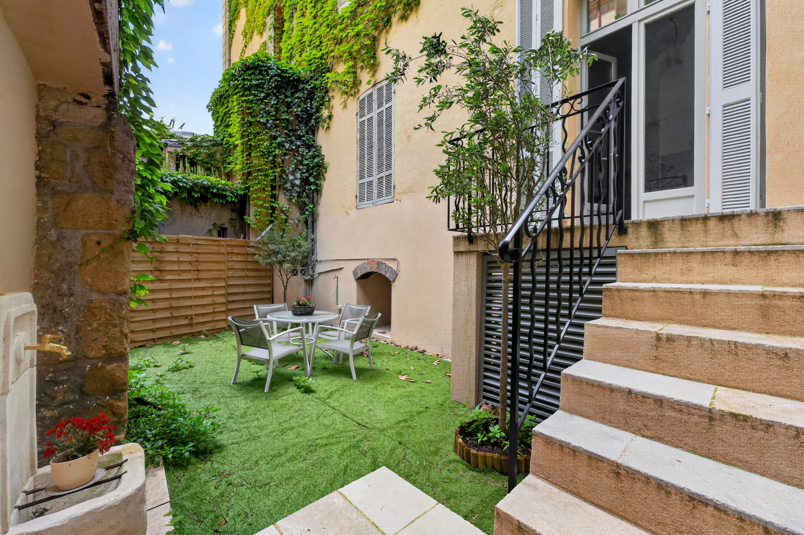 Photographe immobilier Aix en Provence - bien immobilier haut de gamme typique du Pays d’Aix