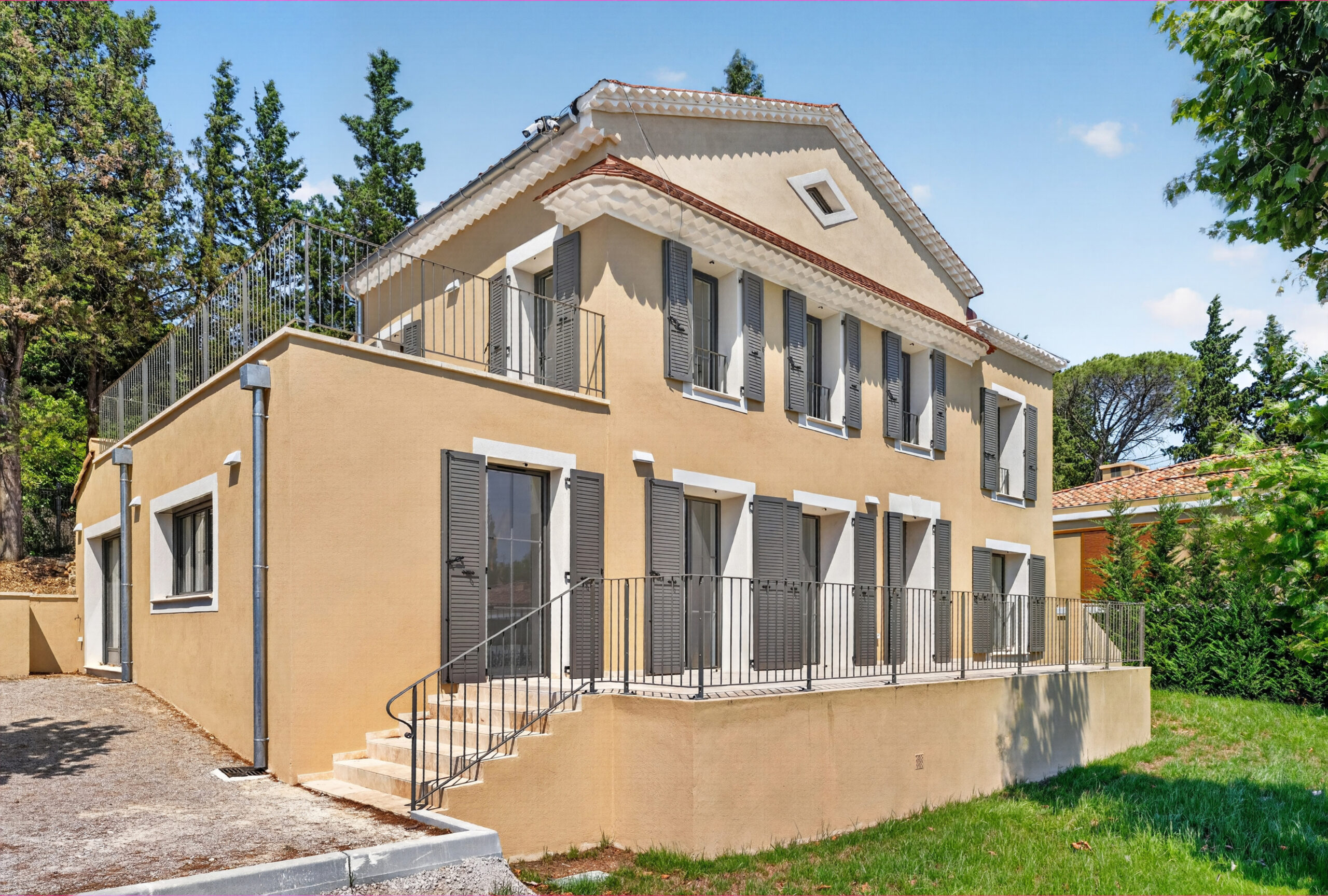 Photographe immobilier Aix en Provence - photo lumineuse pour appartement du centre-ville