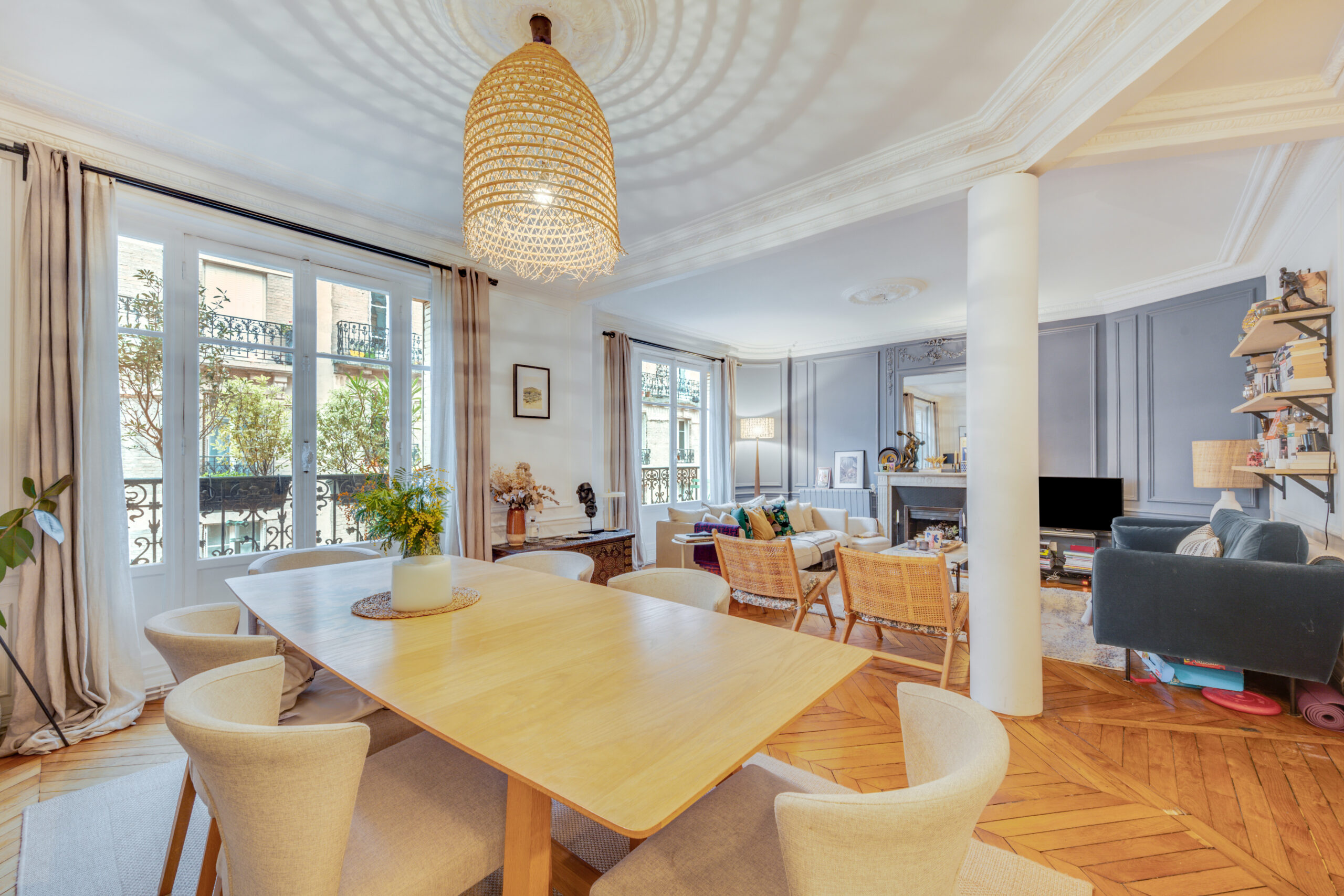 Photographe immobilier Paris - intérieur immobilier premium mis en valeur par LumyMe